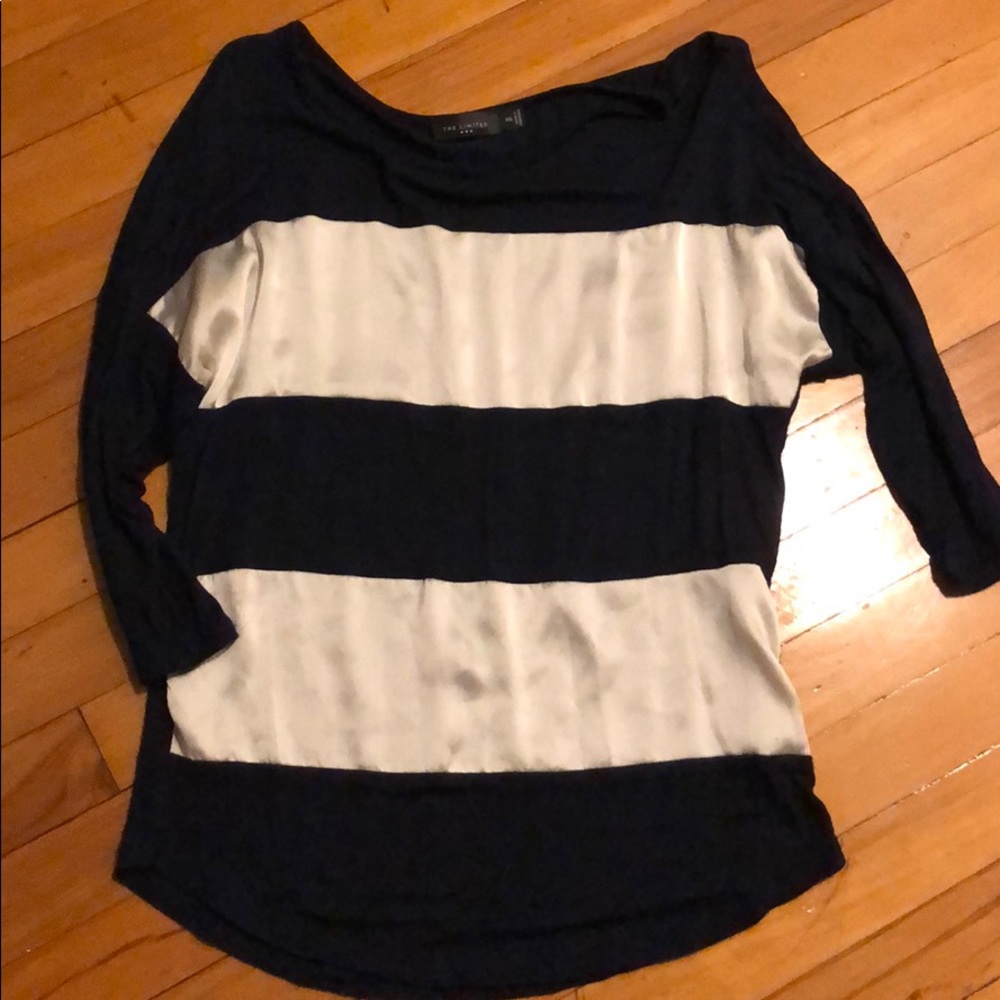 Gorgeous limited top, silk grey stripes.